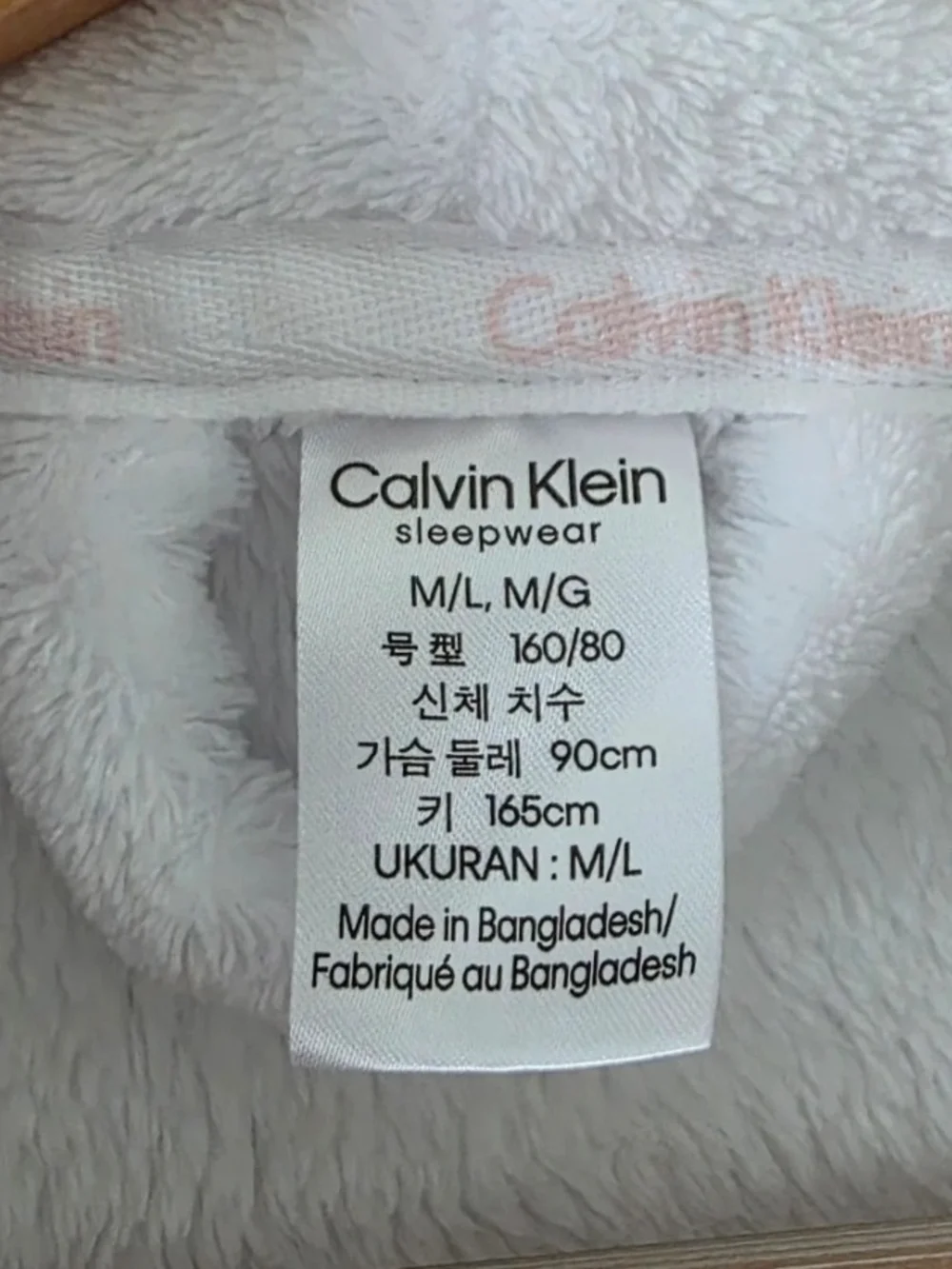 Calvin Klein White Plush Shawl-Collar Robe with Tie Belt